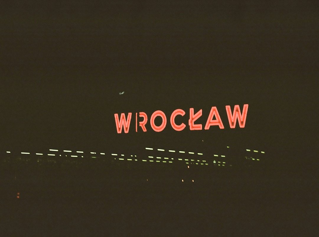 How Wide Are the Jaroconca Mountain